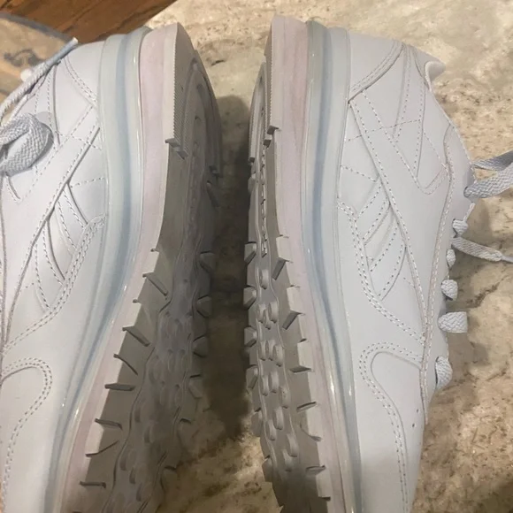 Reebok Light Blue Sneakers URBAN OUTFITTERS - Picture 5 of 8